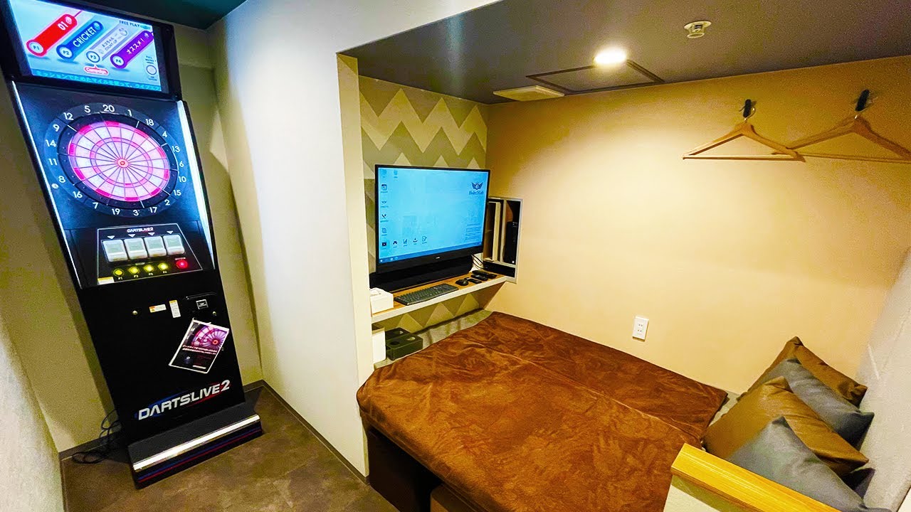 Stay in a private darts room at a net cafe in Japan 🎯 Hailey'5cafe