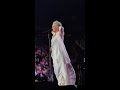 P!NK - Pink Takes Pictures with Fans Madison Square Garden Concert 2019