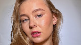 SIMPLE NOMAKEUP MAKEUP | Laura Hargreaves