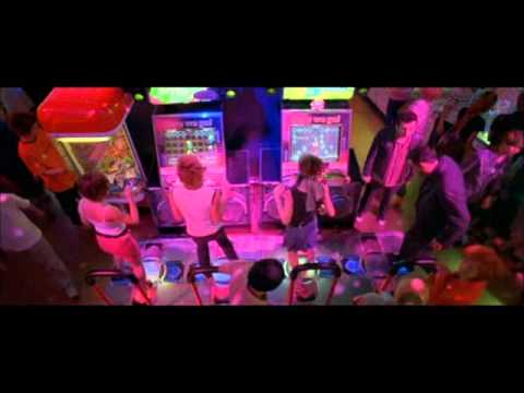 Extrait Du Film Wasabi, Jean Reno, Ryoko Hirosue Et Michel Muller