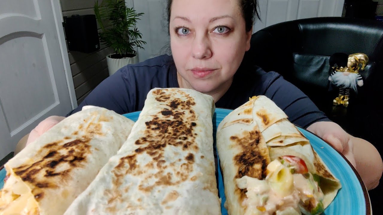 Мукбанг 🌯 Шаурма острая и гавайская🍍
