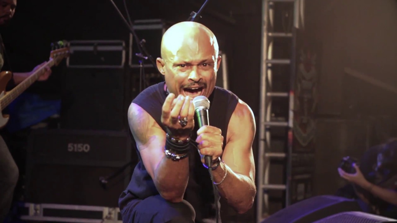 Watch INDOMINUS - Drill Live OFFICIAL CLIP on YouTube Watch INDOMINUS - Drill Live OFFICIAL CLIP on YouTube