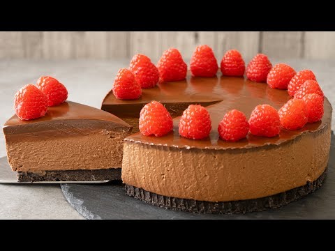 Video: Paano Gumawa Ng Isang Simpleng Tsokolate Cheesecake Nang Walang Baking