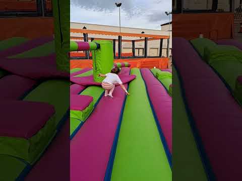 Falling down 😢 😭 cry 😢 😭