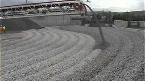 Telestack TS-542 Stockpiling in Windrows.mpg