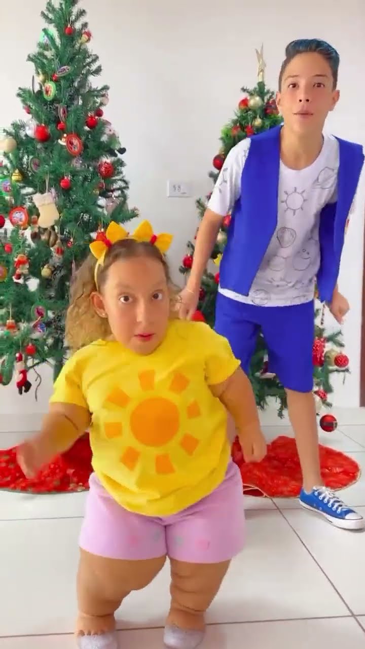 Dancinha com MC Divertida e Henrique - BAMBOLÊ Música para Crianças