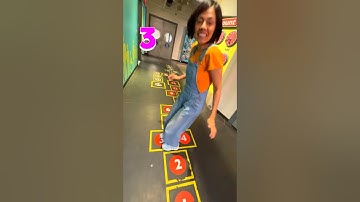 Counting is FUN 🤭 #123andres #kindergarten #maths #kidsvideo #kidssong  #shorts