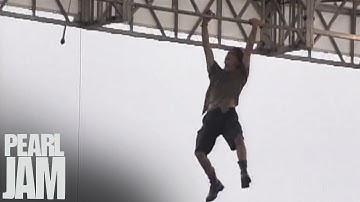 Hanging From The Rafters - Pearl Jam Twenty