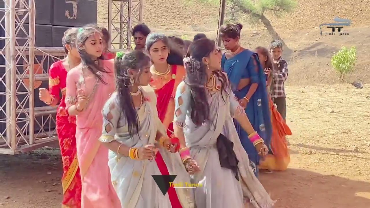 Beautiful girl’s dance 💃🏼 video song || कुवों खुदो वो पली बयड़ी पर आँख मारु वो पली नानेड़ी पर