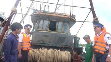 Tin tức 24h: Vùng Cảnh sát biển 3 bắt tàu chở dầu trái phép