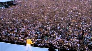 QUEEN   Freddie And His Crowd