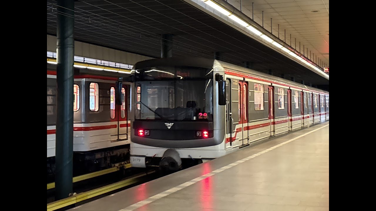 Metrowagonmasz/Škoda 81-71M DP Praha 