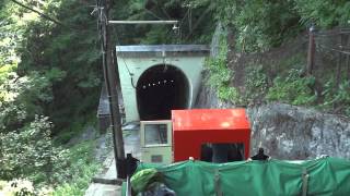 1040720（日本立山高原巴士室堂～彌陀原～美女平＆登山纜車～立山）太厲害！1小時直接下切近2000公尺！沿路美不勝收百看不厭的絕景風光！@o@