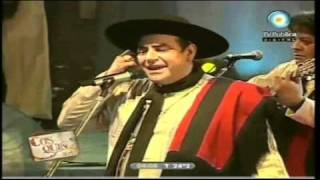 Video thumbnail of "CHAQUEÑO PALAVECINO "SALTA MIA" en COSQUIN 2011[HQ]"