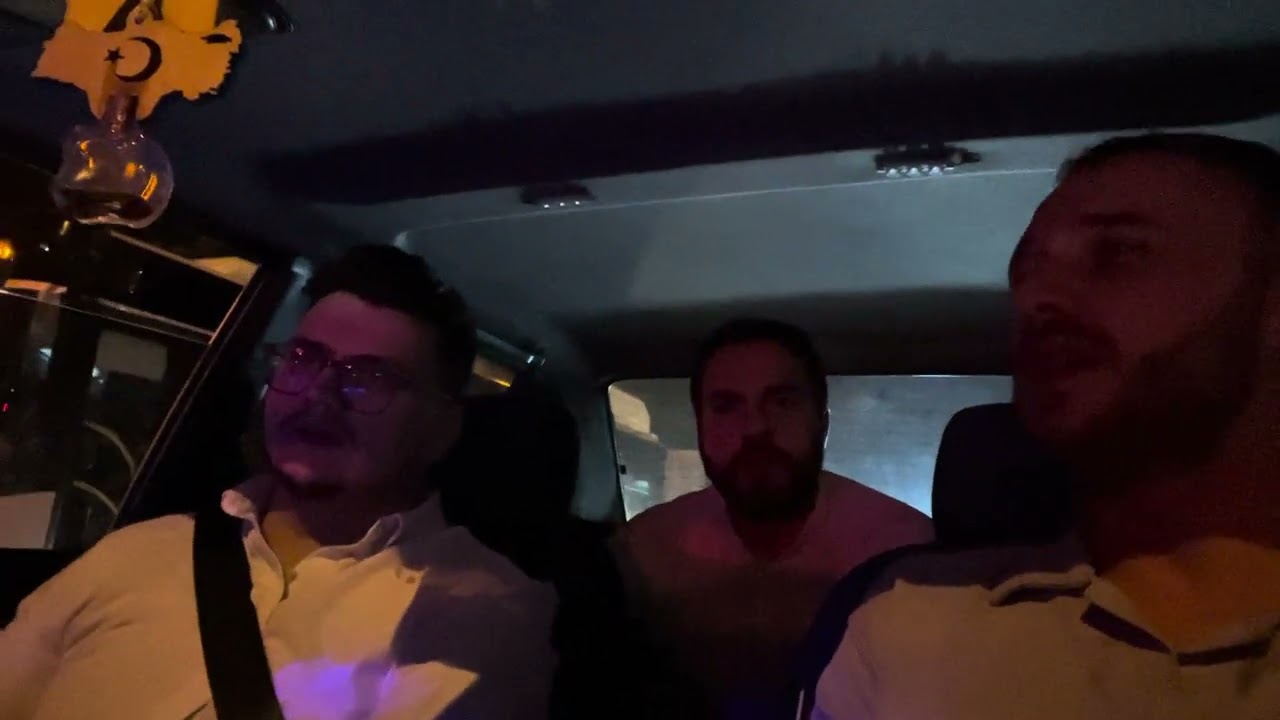 Kalk gecenin yarısı Hakkı zikreyle..🌷