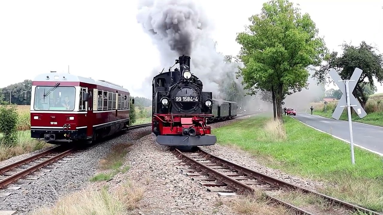 Döllnitzbahn - Doppelausfahrt in Nebitzschen