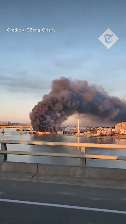 Huge fire burns decommissioned Vancouver rail bridge