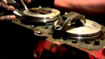 Installing piston rings without compressor