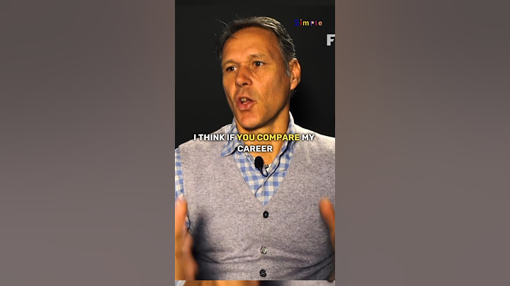 Van Basten denkt dat hij een betere carrière heeft gehad dan Cristiano Ronaldo 😯 #shorts #voetbal
