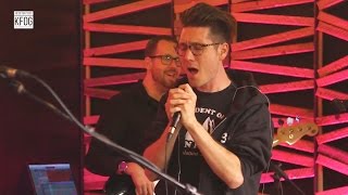 Bastille - Fake It (Levi&#39;s Lounge Session 2017)