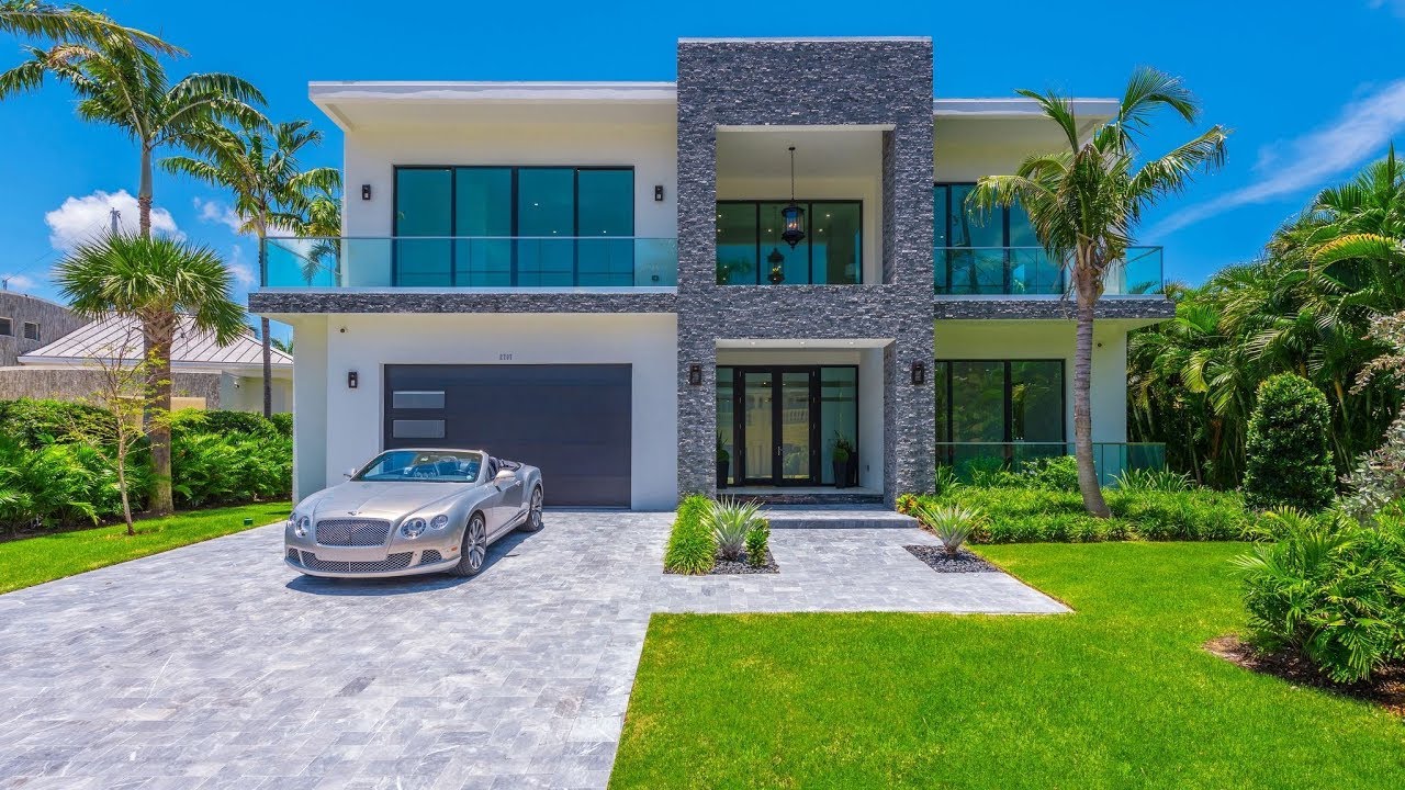 Sensational contemporary luxury waterfront home in Fort Lauderdale, FL
