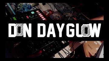 Messy Desk Sessions #14 (Subharmonicon in not techno or ambient shocker)