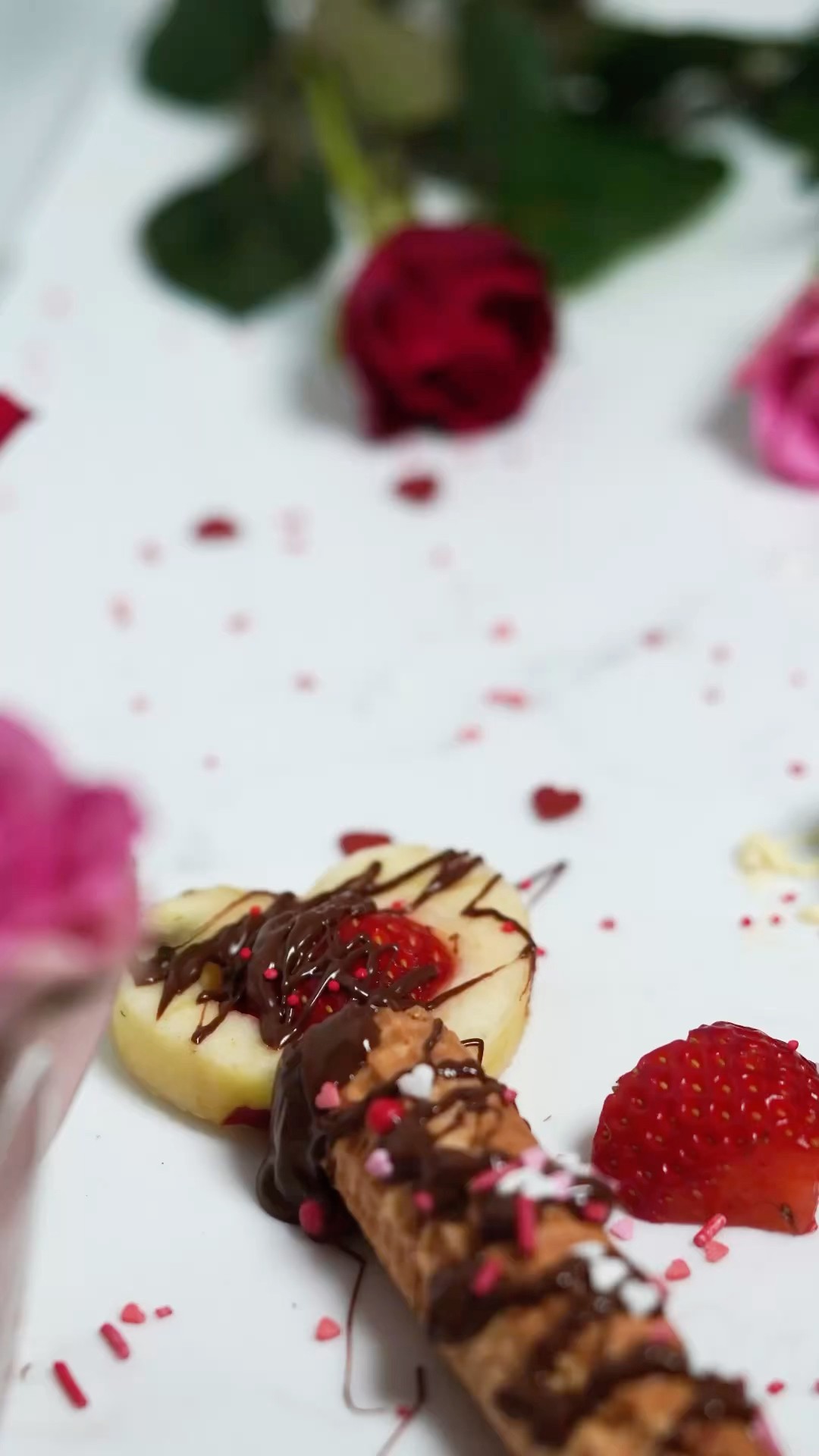 Süße Valentinstags-Snack-Idee ️ Schnell, einfach & lecker! - YouTube Süße Valentinstags-Snack-Idee ️ Schnell, einfach & lecker! - YouTube