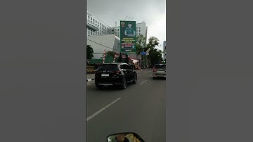 LANGIT MENDUNG DI JALAN KEJAKSAAN MEDAN #kotamedan #shorts #youtubeshorts #video #yt #short