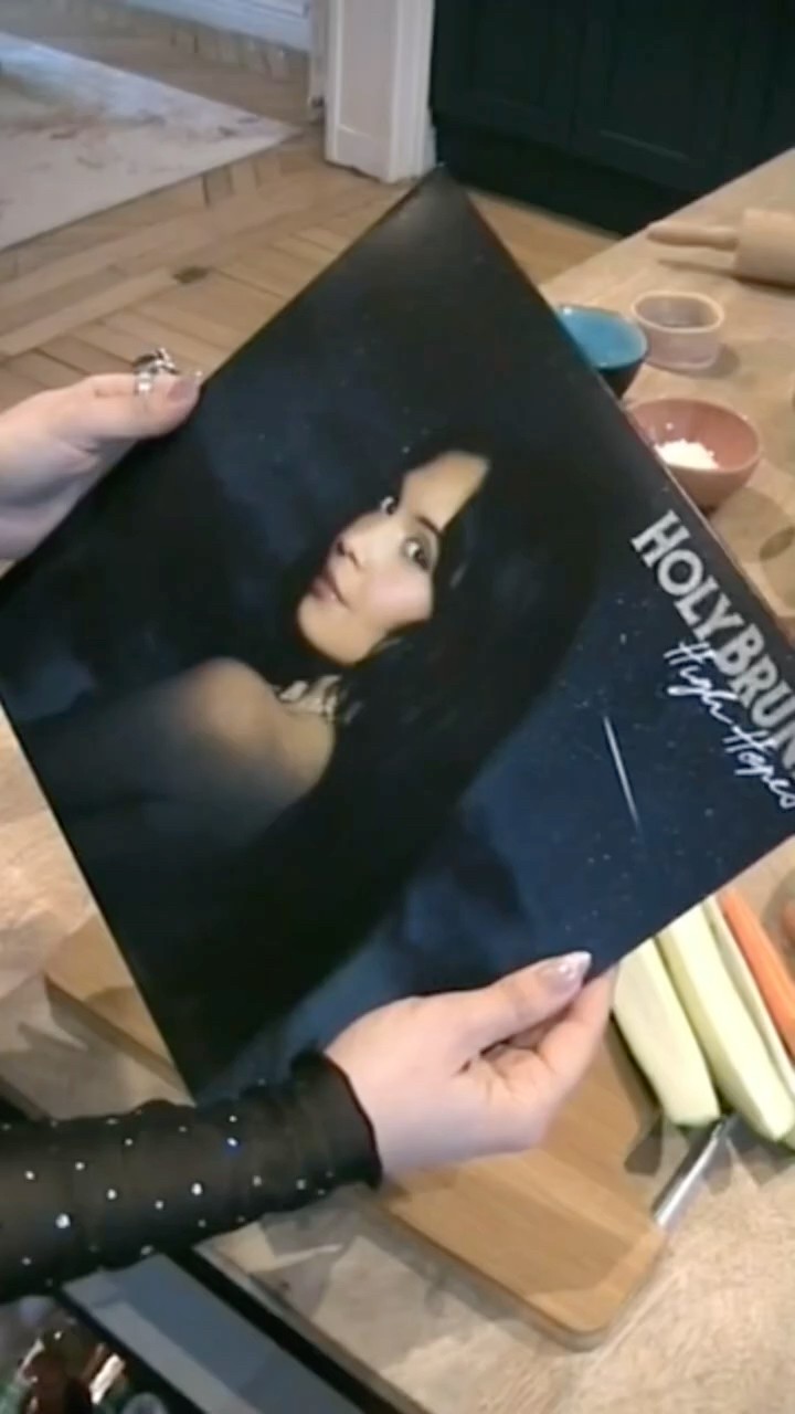 High Hopes' vinyl sold out 🥰 New special edition drops in June