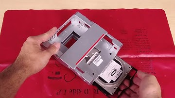 Lenovo ThinkSystem ST45 V3 installing a simple swap drive and drive cage (bay 2 and 3)