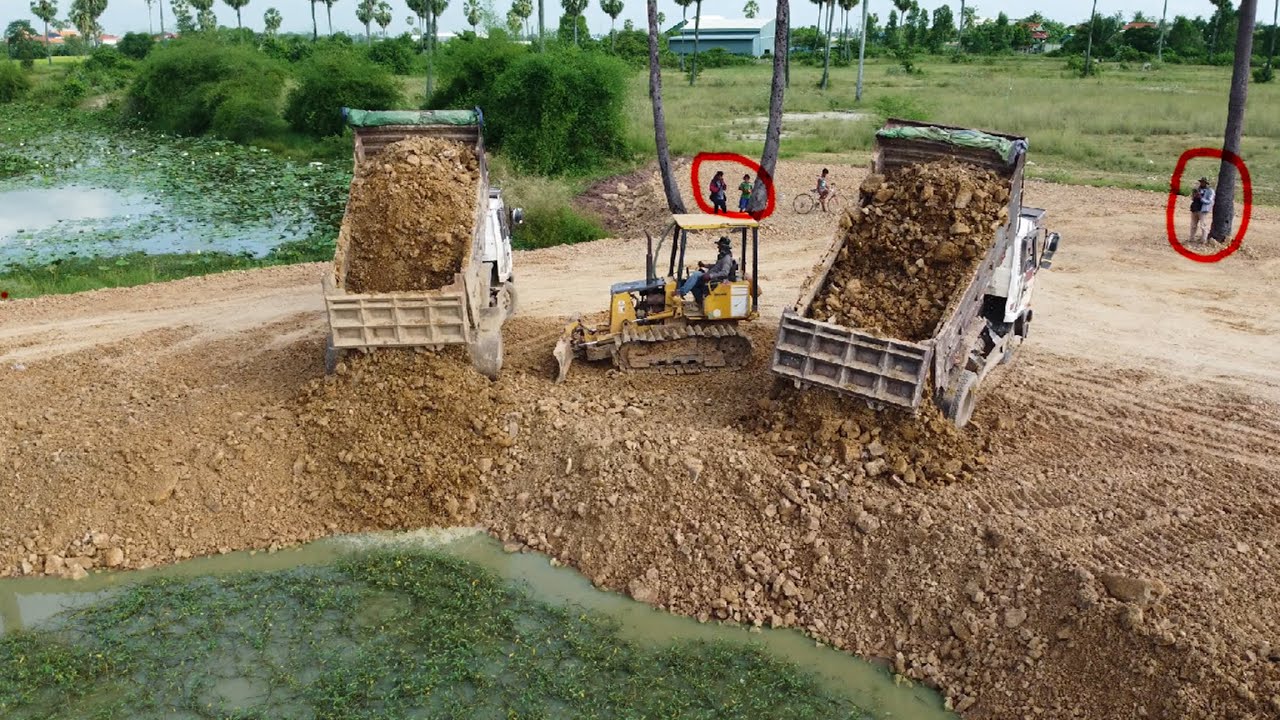 Dumping Tasks Amazing Landfill work Task!Dump Truck Dumping Stone By Truck 5Ton ...