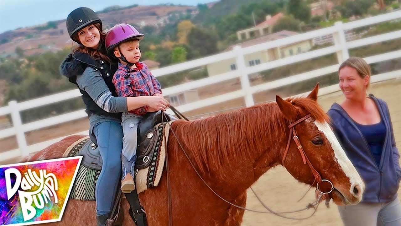 ⁣First Horseback Riding Lessons!! ?