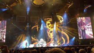 Video thumbnail of "DAMMI SOLO UN MINUTO -POOH - REUNION 50* - STADIO OLIMPICO ROMA 15.06.2016"