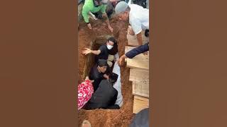 LIVE | Funeral procession of senior artist Aminah Cendrakasih, who played Mak Nyak in Si Doel Ana...