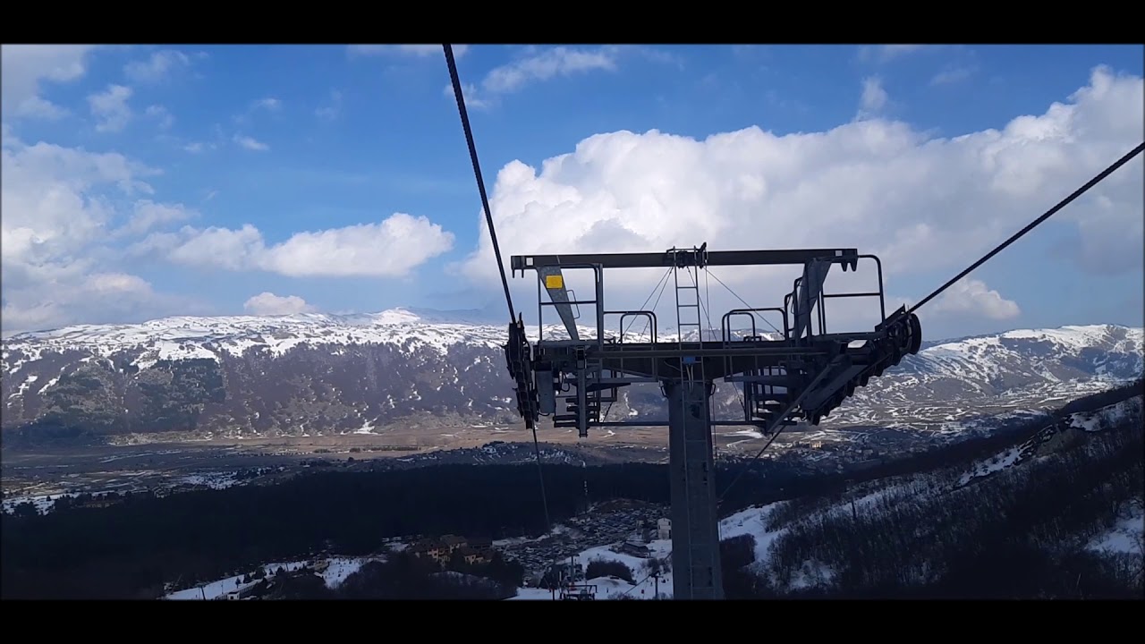 Ovindoli. Comprensorio sciistico Monte Magnola. Discesa telecabina Le Fosse- Monte Arso
