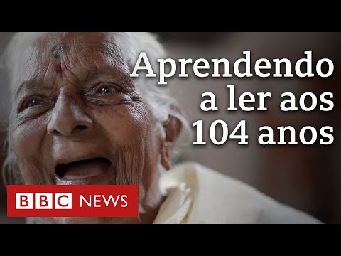 'Sempre quis ser professora': a mulher que aprendeu a ler após os 100 anos