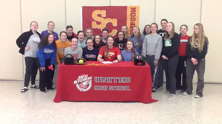 Signing of United's Claire Oetting