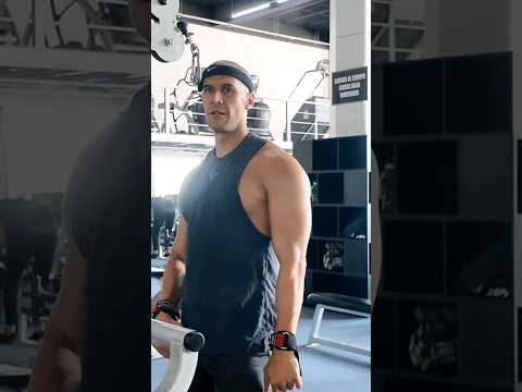 Técnica correcta de extensiones para #tríceps