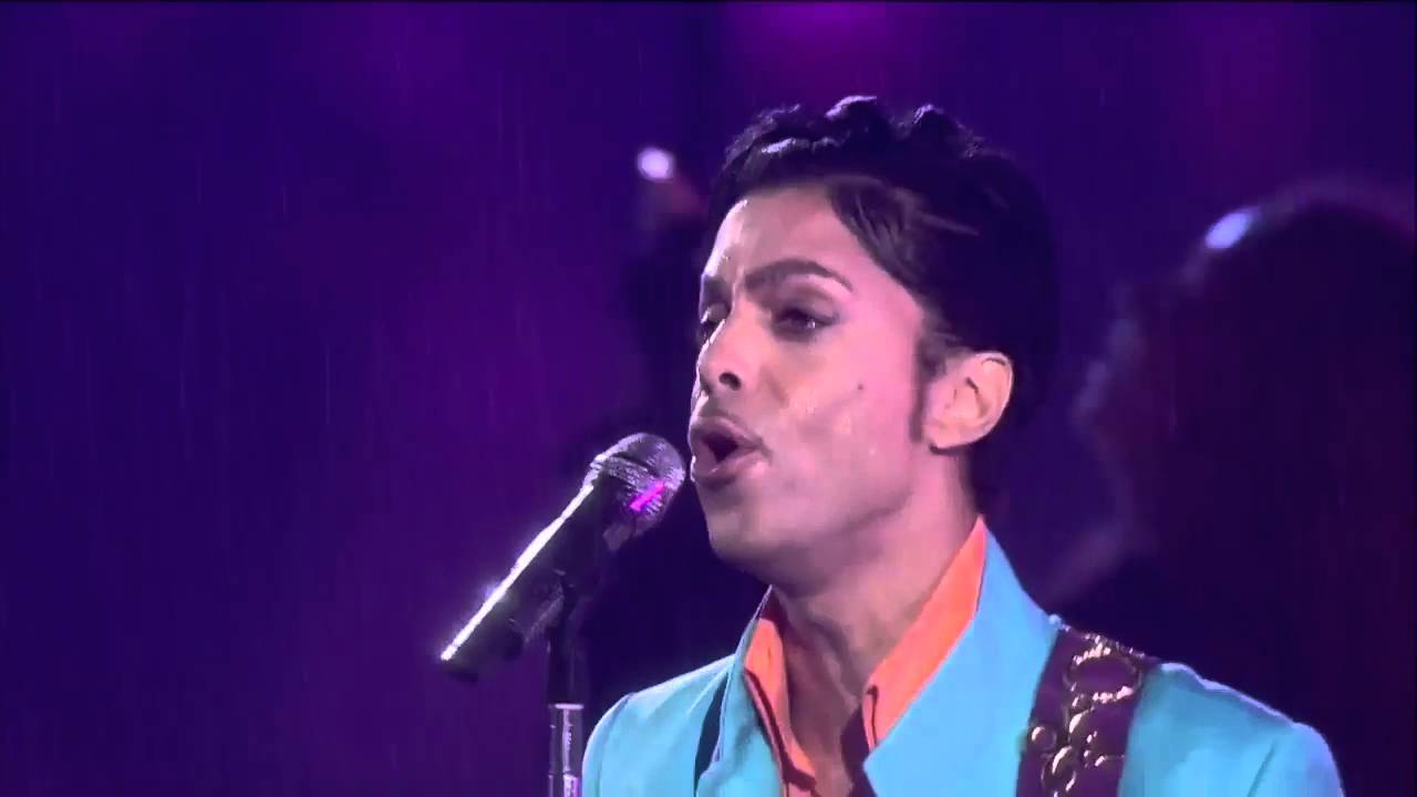 ⁣Prince - Purple Rain live at Super Bowl XLI HD