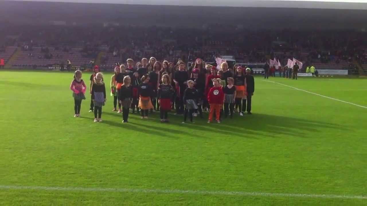 NORTHAMPTON THEATRETRAIN AT NORTHAMPTON TOWN FC YouTube