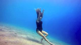 Grace - Underwater dance