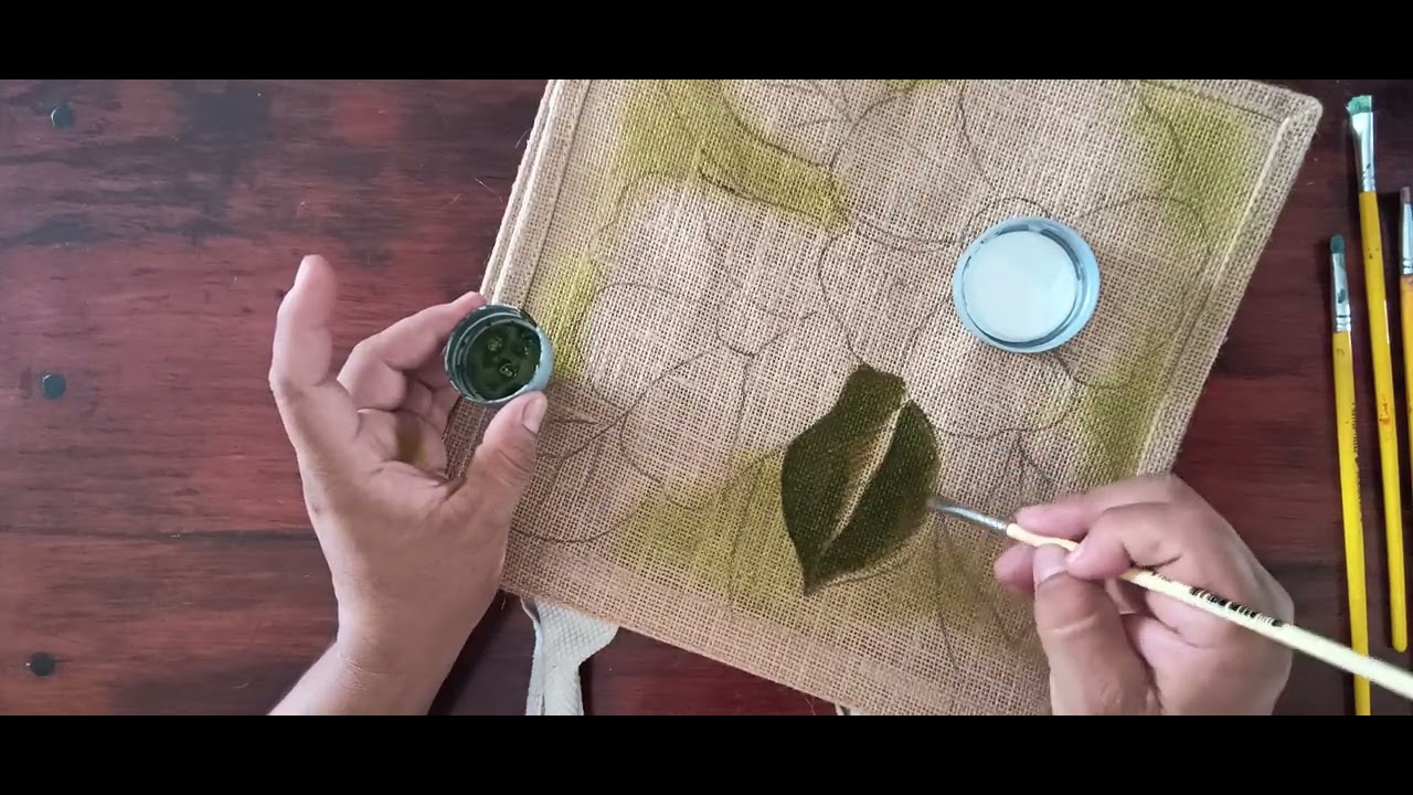 Aprende a pintar bolsas de yute  video 1. 