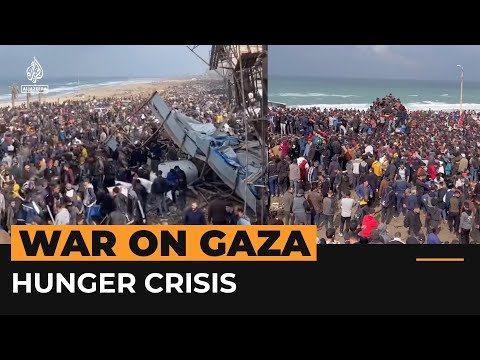Hungry Palestinians crowd aid truck in Gaza | Al Jazeera Newsfeed