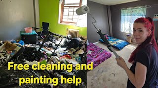 Transforming a Messy Kid's Room: Cleaning and Painting for Free!'