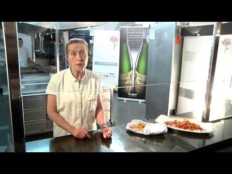 Vídeo: Cuinar Filet De Pollastre Amb Mandarines
