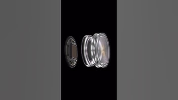 New iOS 18 Flashlight Hack! 🔦 How iPhone Controls the Beam Angle #TechTips #iOS18