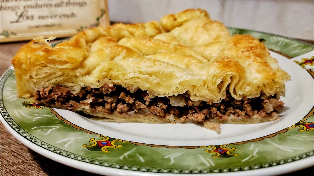 Hrskava pita s mesom, ukusna i mirisna kao burek / zelnik so meso
