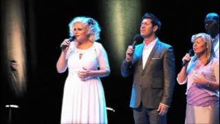 Heritage Singers / 'Peacespeaker' (Live from Prague)