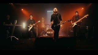 REESE - Long Streets (official video) /// Octopus Rising
Italian melodic alternative rock band REESE joins Octopus Rising for the release of their forthcoming new album!
First single and official music video for Long Streets have been released today. It’s an energetic up-tempo rock song with a powerful riff-based intro/verse and a melodic chorus. says the band. The song is about the bitterness and disappointment for the absence of someone you needed during hard times. The streets dividing you and this person seem longer, even if the city you live in is always the same.
Reese are a melodic alternative rock band from Vicenza, a small town in Northeastern Italy. The band was founded in 2006 and definitely re-founded in 2010 after a one-year breakup.
In the early years the band performed at some local venues and released 3 self-produced EPs: “Just Human Words”, “View From The Tree” and “Under The Carpet”.
In 2014 Reese won some local contests and performed in Northern Italy, also opening for some artists of international fame.
After an intense live activity, the band recorded its first full-length album “Black Russian”, released on October 27th, 2017 via Sorry Mom! Records, featuring 5 singles and videoclips. The record was promoted with European gigs in Italy, Germany, Czech Republic, Latvia, and Lithuania.
In 2019 the band recorded its second full-length album “Dreaming Pieces”, an 11-track work which had to be out in 2020. However, the release date was postponed to April 22nd, 2022 due the pandemic, via Sorry Mom!/Artist First. Meanwhile, the band had released 4 singles and 3 videoclips from the album.
Both “Black Russian” and “Dreaming Pieces” were recorded and mixed by Andrea “Spazza” Rigoni at Produzioni Fantasma (Montecchio Maggiore, IT) and mastered by Alessio Garavello at Rogue Studios (London, UK).
In 2023 the band was busy in the making of its third full-length album “Long Streets”, which will be released in Autumn 2024.
The album was recorded both in English and Italian version, the latter with the alternative title “Lunghe Strade”.
The album was recorded, mixed and mastered by Andrea “Spazza” Rigoni at Haunted Studios in Castelgomberto (IT). Michele Luppi took care of the reamp of the vocal tracks at MiLu’s RockLab II in Fabbrico (IT).
The sound of Reese is based on a solid, energetic and melodic alternative rock. Throughout the various releases, the band tried to refine arrangements, melodies and songwriting’s fluency.
The lyrics are mostly about personal themes and are considerations on some aspects of real life like death and illness of loved ones, fear of change, desire to break out of the daily routine.
For more info:
https://reesetheband.com/
https://www.facebook.com/reesetheband
https://www.instagram.com/reesetheband
https://reesetheband.bandcamp.com/
https://www.youtube.com/@reesetheband
http://argonautarecords.com/
https://www.facebook.com/ArgonautaRecords
#newmusic #videoclip #rock REESE - Long Streets (official video) /// Octopus Rising