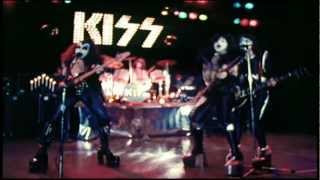 Download Lagu KISS ALIVE Promo Clip - C'mon And Love Me and Rock And Roll All Nite - 1975 MP3 Download Lagu KISS ALIVE Promo Clip - C'mon And Love Me and Rock And Roll All Nite - 1975 MP3